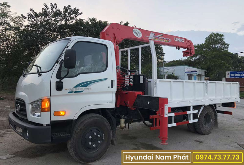 Xe tải Hyundai Mighty 110S Gắn Cẩu Unic 3 Tấn URV340